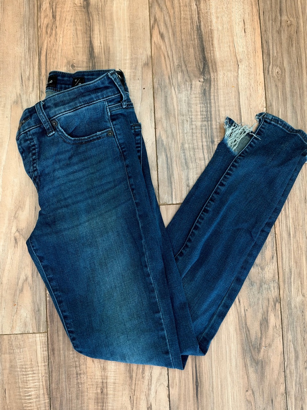 Lucky Brand Dark Blue Frayed Hem Ankle Jeans